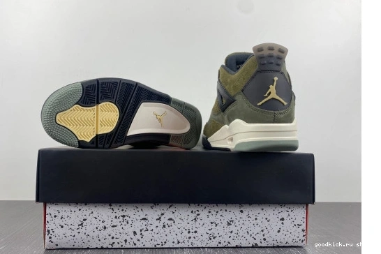 4 SE Jordan Medium Retro  FB9927-200  Olive FB9927-200  Craft  0319